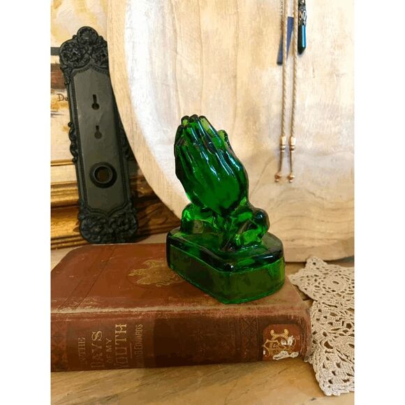 Boyds Glass Cupped Praying Hands – Uranium Vaseline Glass – Limited Edition – Gl - Picture 3 of 11
